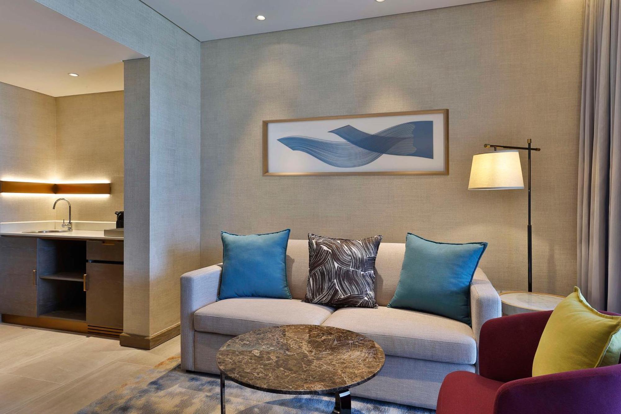 Отель Hilton Abu Dhabi Yas Island Экстерьер фото