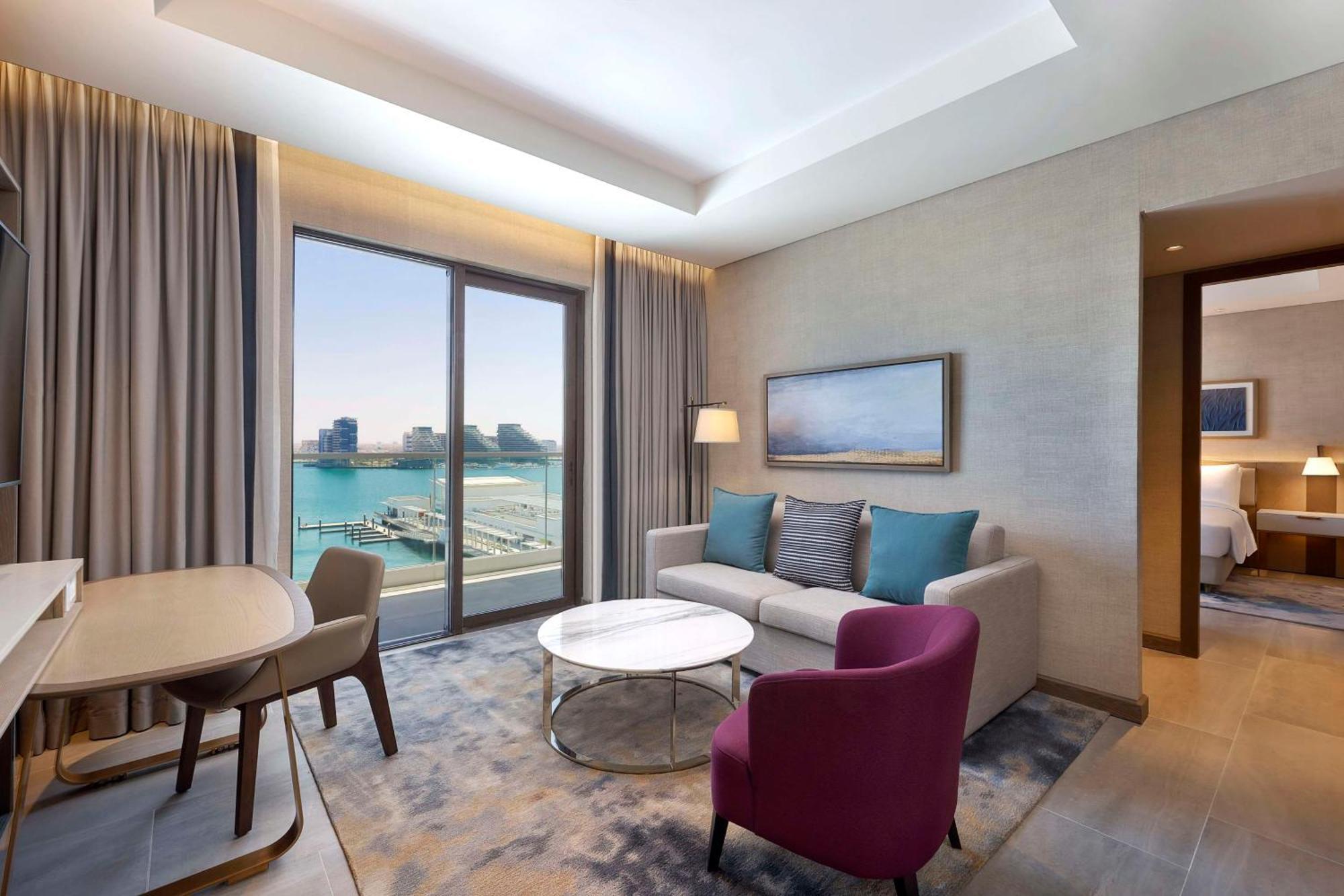 Отель Hilton Abu Dhabi Yas Island Экстерьер фото