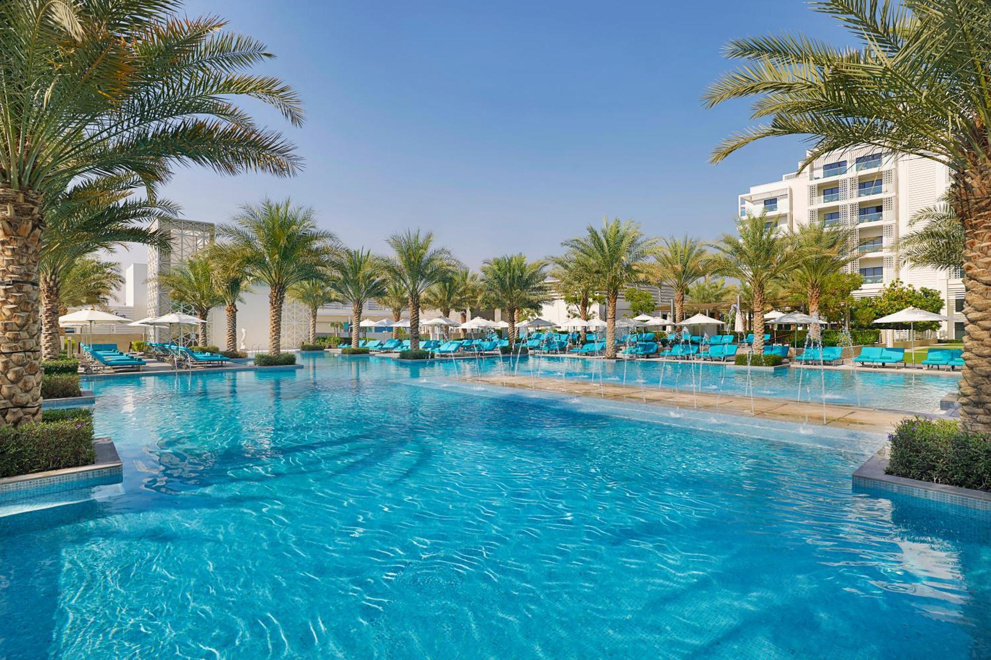 Отель Hilton Abu Dhabi Yas Island Экстерьер фото